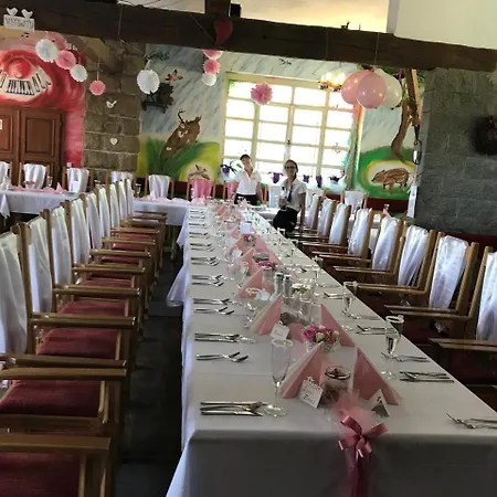 Famozclub Hotel