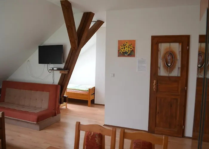 Famozclub Bakov nad Jizerou