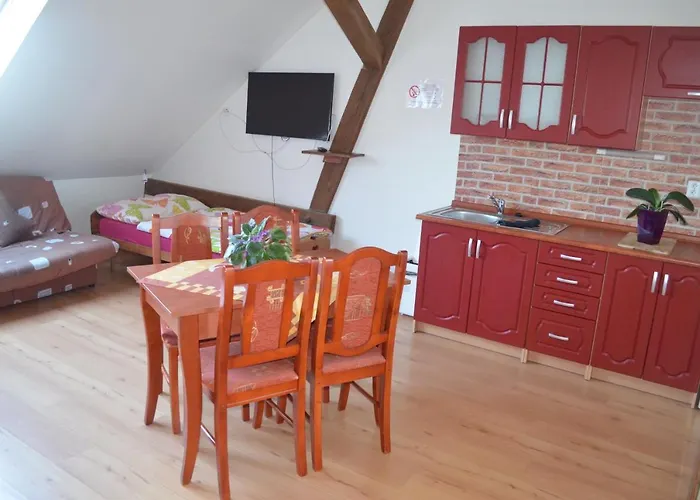 Famozclub 酒店 Bakov nad Jizerou